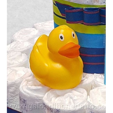 Tarta de pañales osito de peluche, patito de goma y chapa imán para los papás