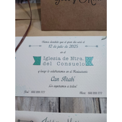 Invitación hojas verdes y kraft