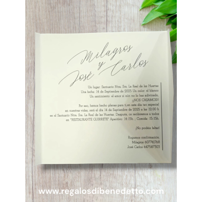 Invitación de boda corona hojas verdes