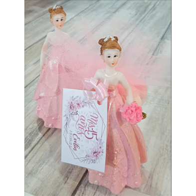 Figura de chica quinceañera