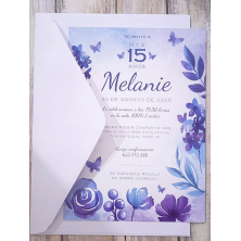 Invitación 15 flores lila y azul